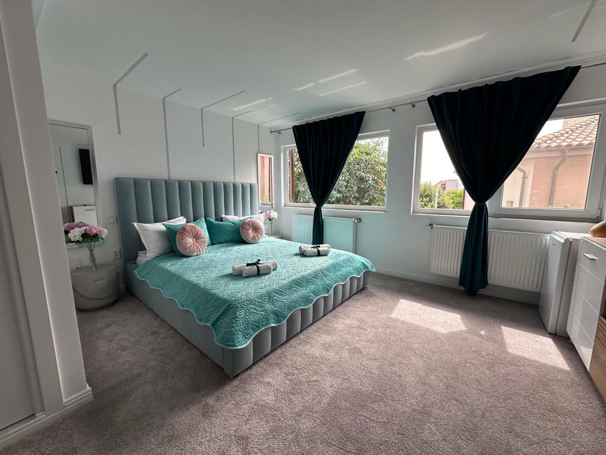 Elegant Escape Central Studio Крайова Екстер'єр фото