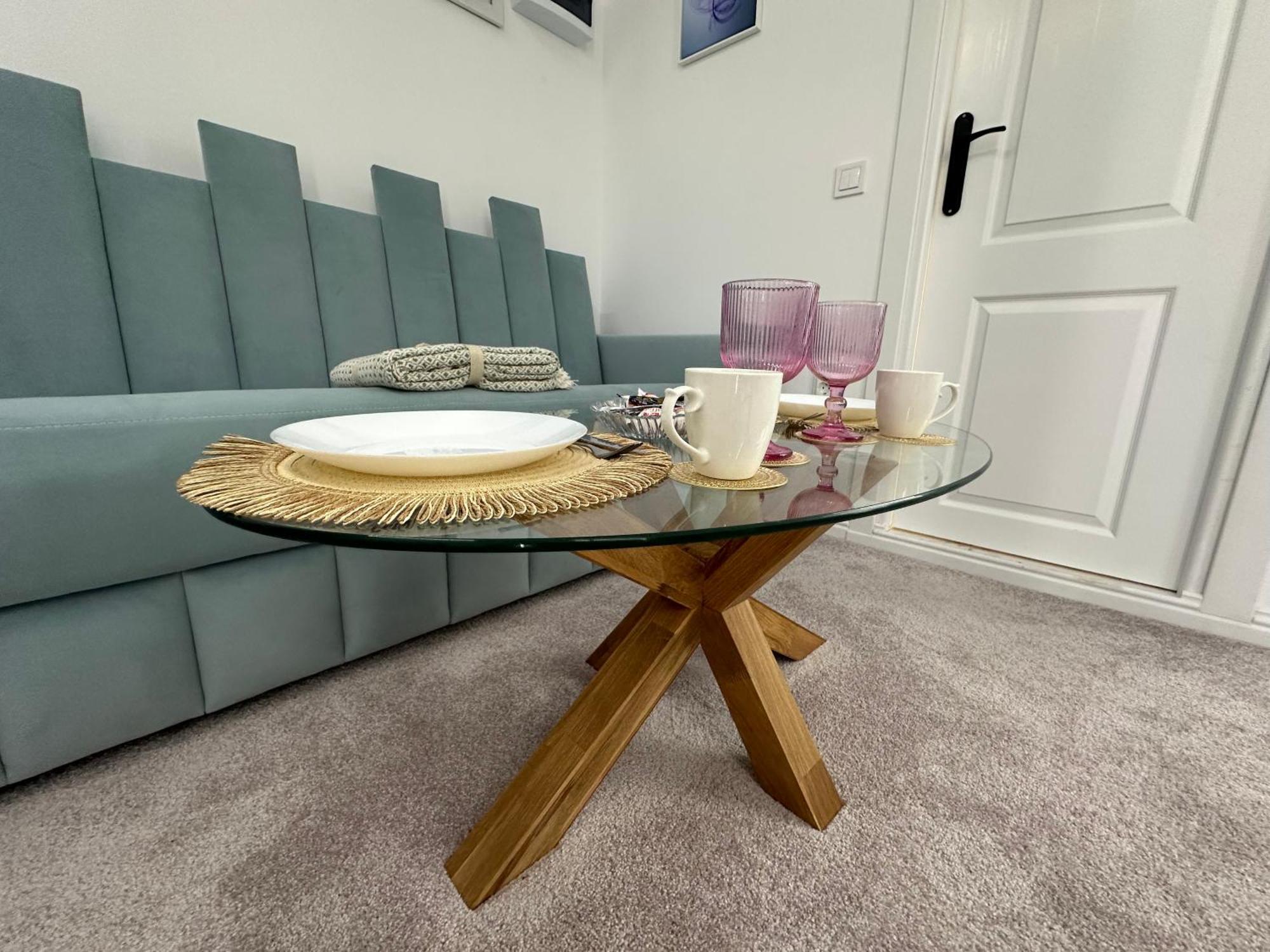 Elegant Escape Central Studio Крайова Екстер'єр фото