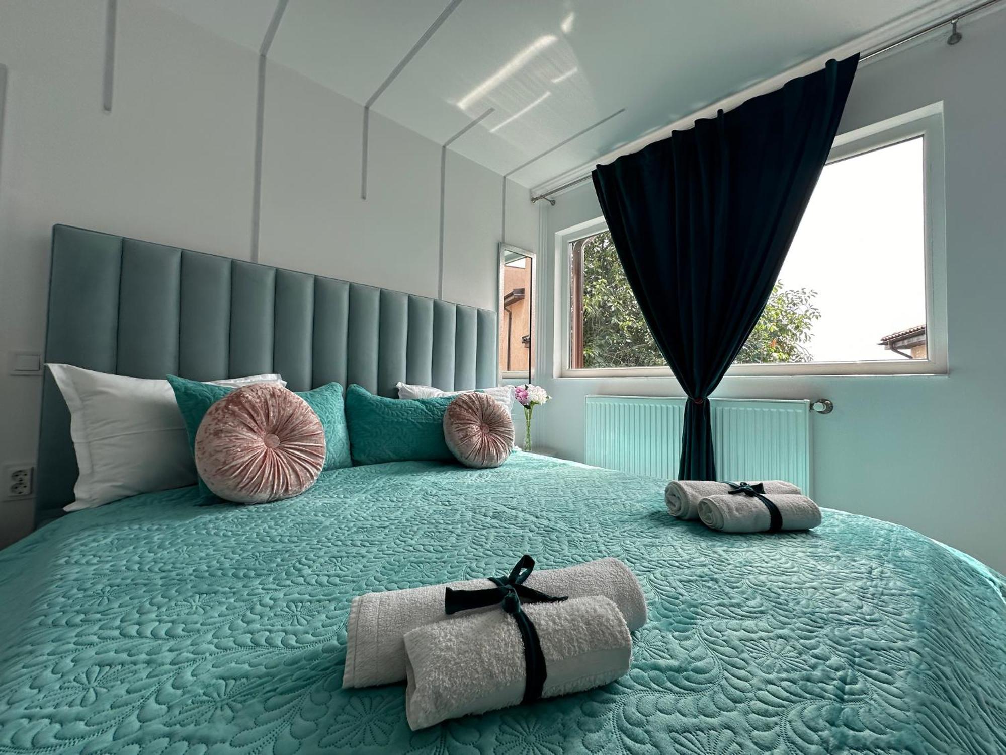 Elegant Escape Central Studio Крайова Екстер'єр фото
